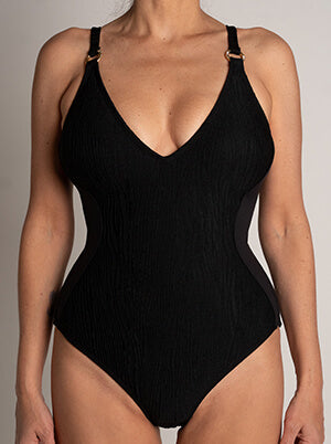 Transformation after wearing TA3 plungey swimsuit with tummy control and waist snatching.