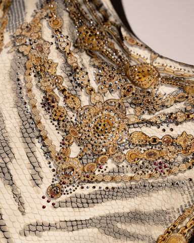 Close up of rhinestones on Brazilian Pammy - Tiger Chain